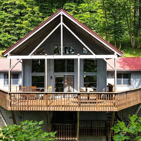 Wolf Ridge Retreat Villa Swiss ภายนอก รูปภาพ