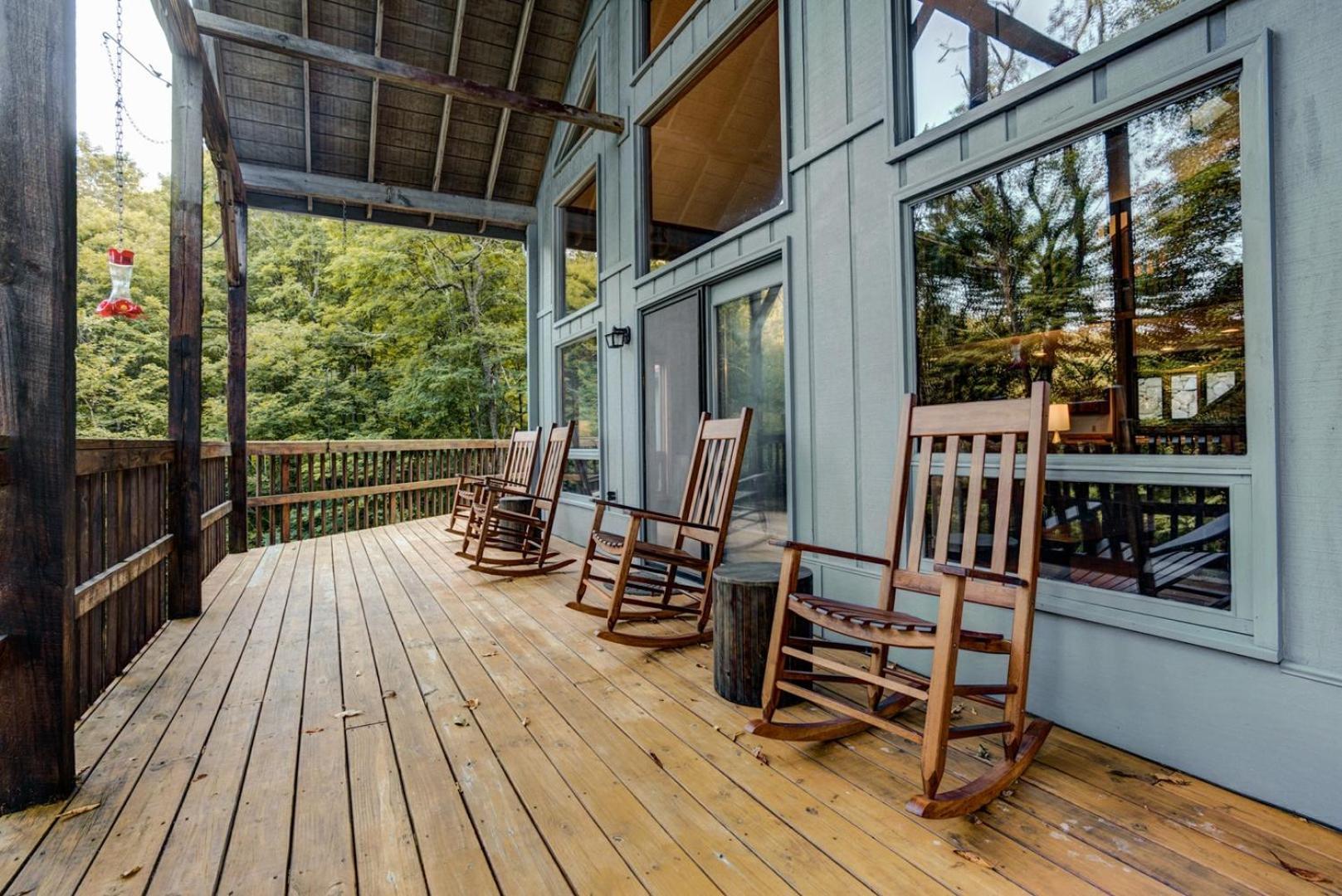 Wolf Ridge Retreat Villa Swiss ภายนอก รูปภาพ