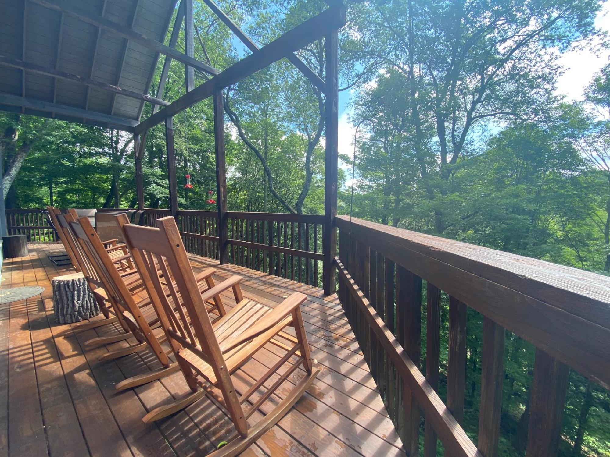 Wolf Ridge Retreat Villa Swiss ภายนอก รูปภาพ