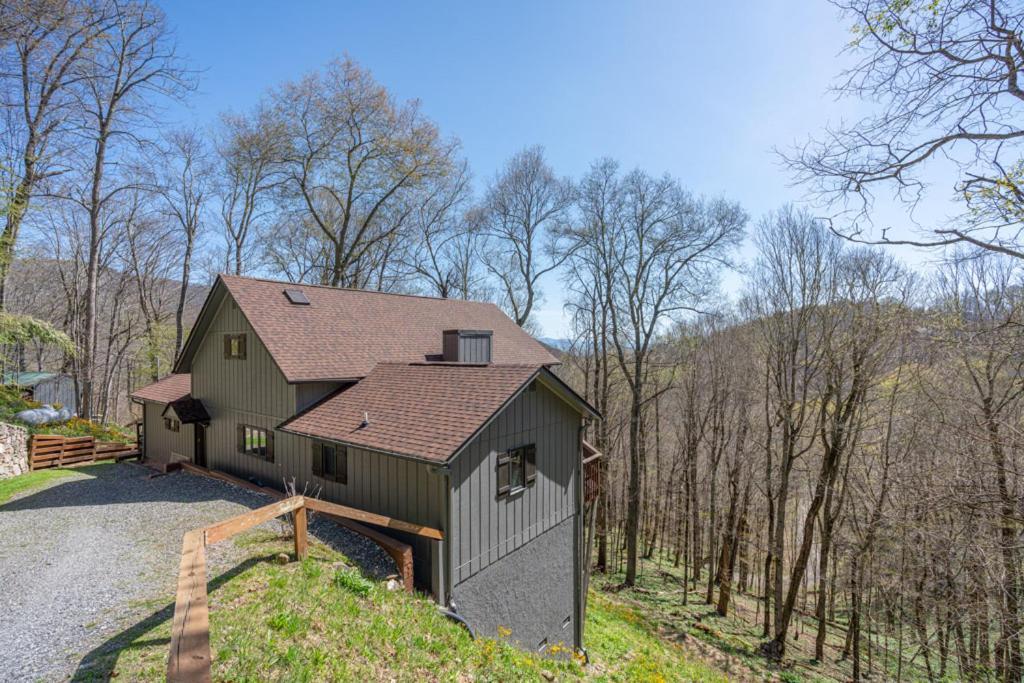 Wolf Ridge Retreat Villa Swiss ภายนอก รูปภาพ