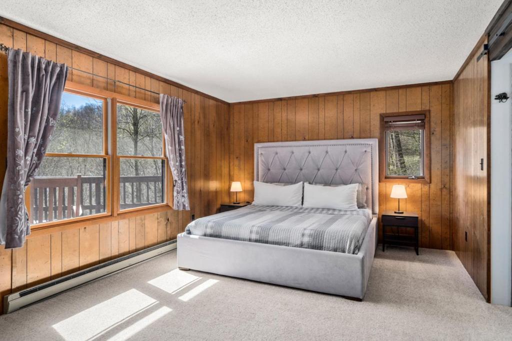 Wolf Ridge Retreat Villa Swiss ภายนอก รูปภาพ